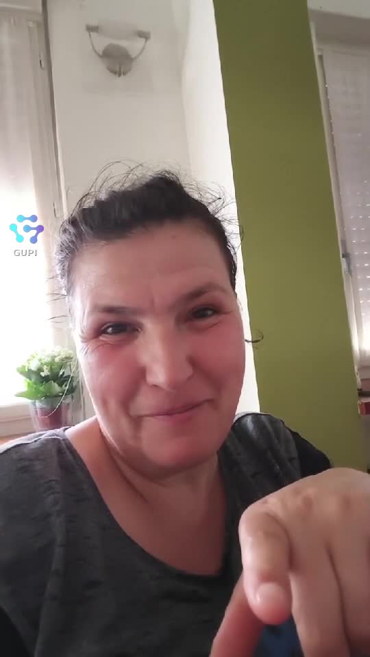 100 euro 🤣🤣🤣🤣