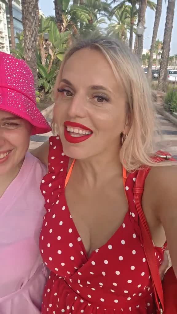 Video de @GinaMyhaela