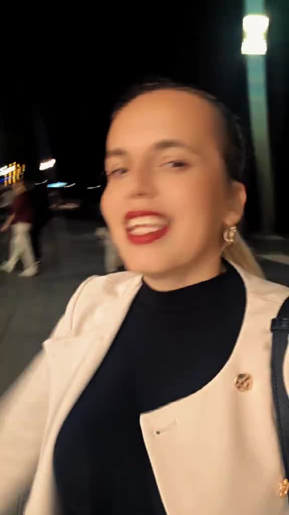 Video de @GinaMyhaela