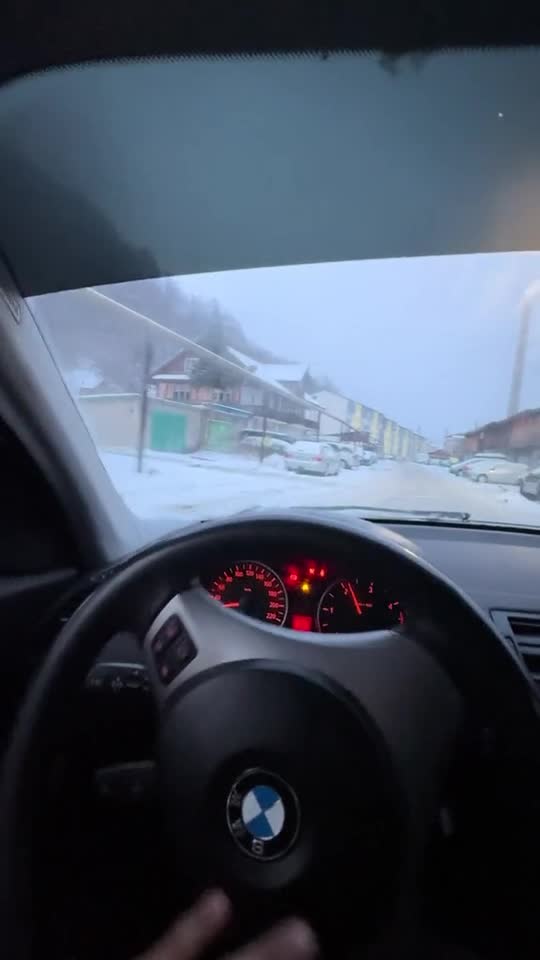 Chiar dacă a trecut Crăciunul, instalația din bord rămâne🤷🏽‍♂️