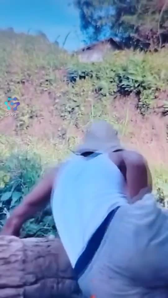 🤣🤣🤣Să mai radem puțin !🤣|||{"overlays":[{"text":"🤣🤣🤣","x":0.10379593460648144,"y":0.9081865874458044,"fontSize":26.0,"color":4294967295,"isEmoji":false}]}
