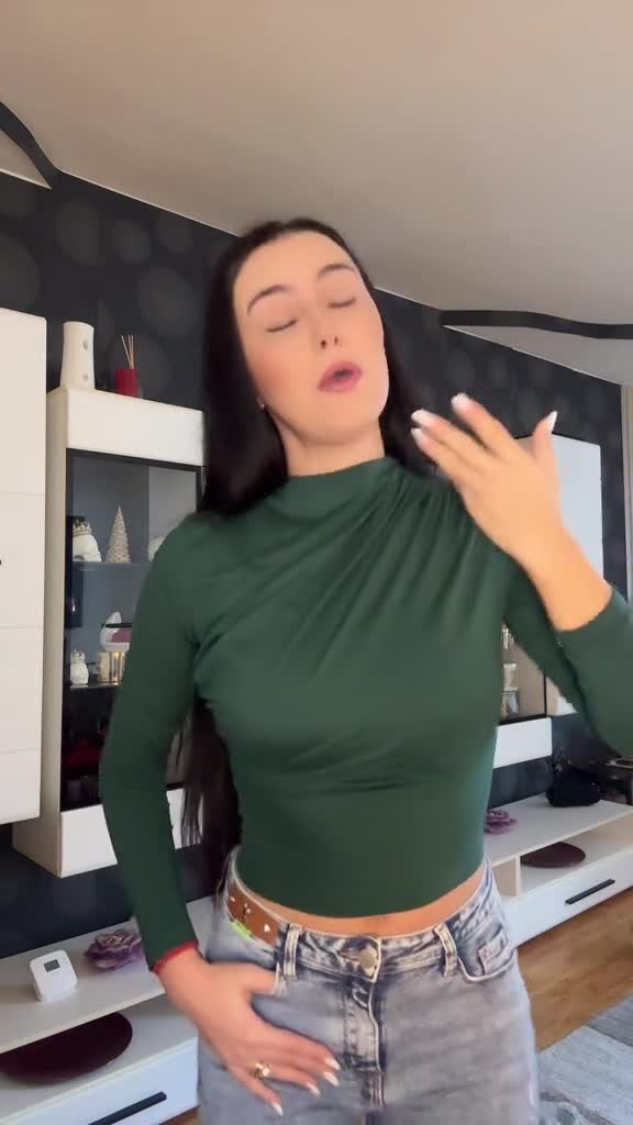 Video de @andreeaboka