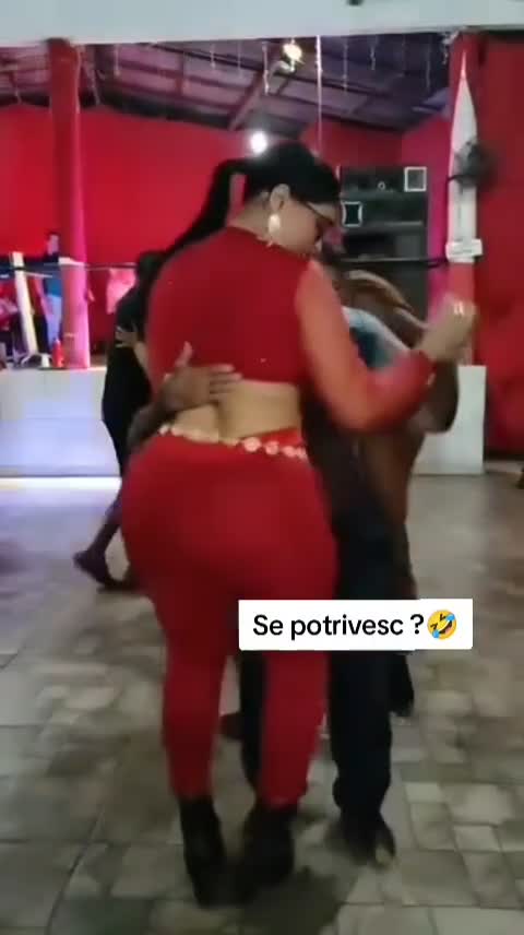 Dacă vă plac , aștept urmărire și o inimioară ! 🙏🤗♥️🤣
