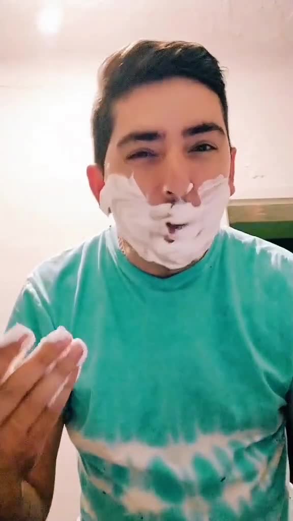 Spuma pentru barba 😃