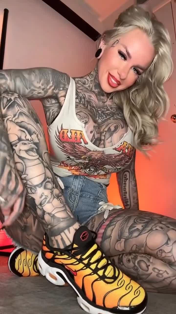 Ce spuneți de această operă de artă ?🤔♥️👑🇺🇸