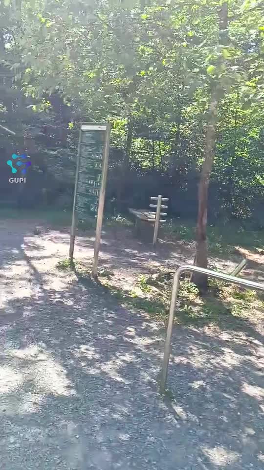 |||{"overlays":[{"text":"dacă tot e frumos afară am zis că nu ar strica o mică plimbare perpedes","x":0.10658320674189806,"y":0.12707843828320797,"fontSize":14.0,"color":4294967295,"isEmoji":false}]}