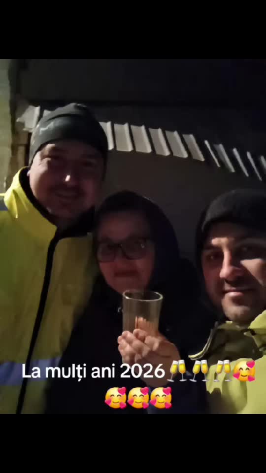 La mulți aniiiiiii!🥂🥂🥂🥂🥰🥰🥰🥰🥰🥰🥰🥰🥰🥰🥰🥰