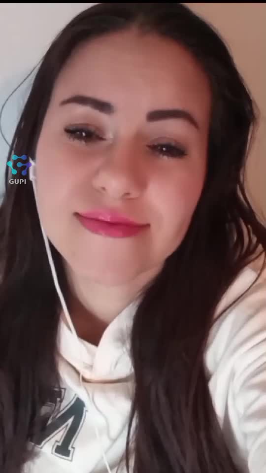 Lipseste Cineva Acum