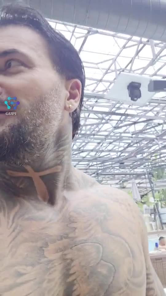 Video de @MarcelAndrei