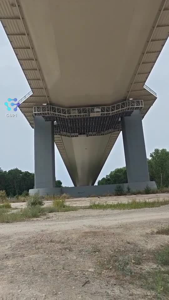 Cum Arată Podul din Brăila pe Dedesubt 🤗