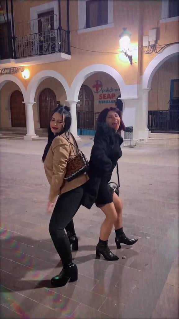 😘😜