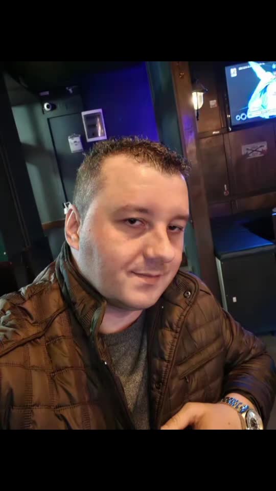 Ca la 25 ...dar mai bătrân cu 10 😅😅😅