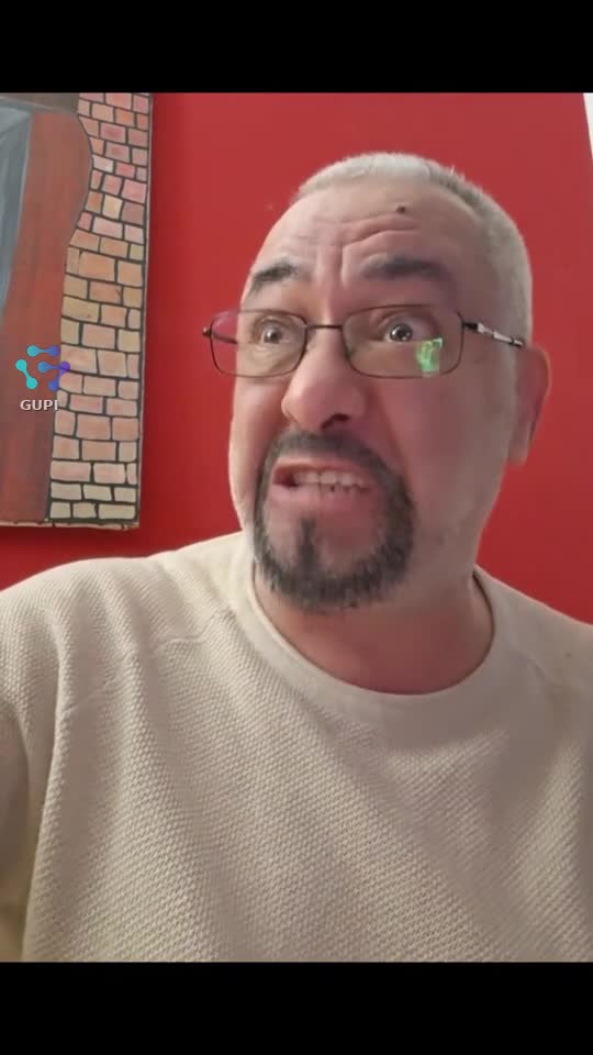 Ce ai cu lui, ca e vai de capul el ? 😄😄😄
