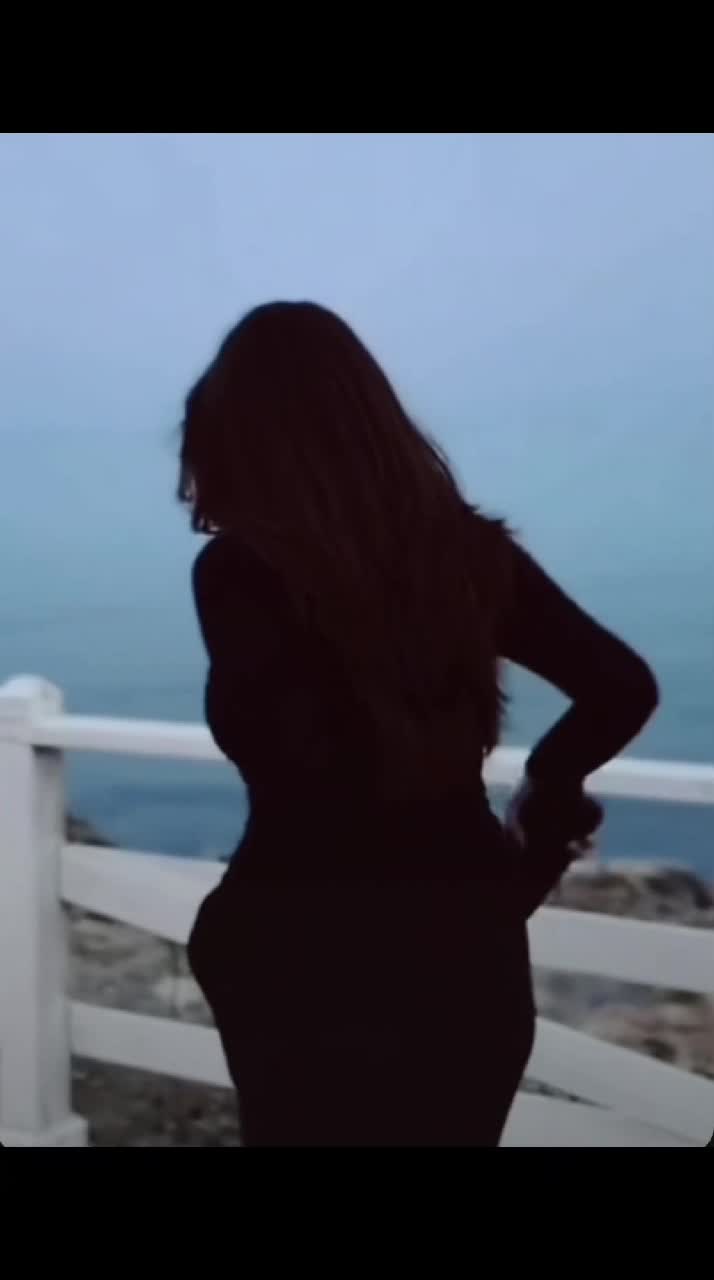 sa te iubesc mi tea dat sa ma iubesti vezi si tu