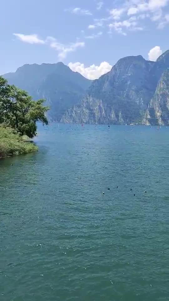 Râul SARCA-Lacul Garda⛵🇮🇹       ă    âulsarca
