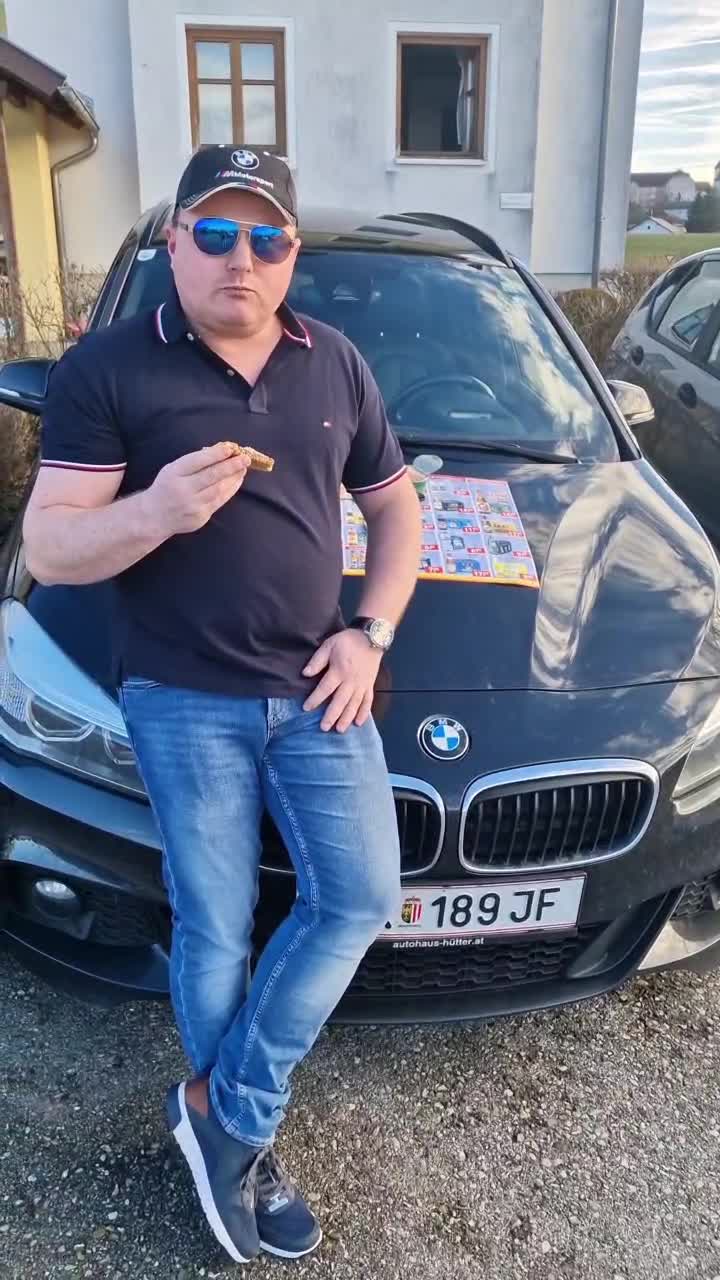 Atunci cand îți iei Bmw !!! 😂😂
        #