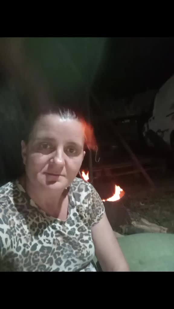 „Un suflet rănit nu mai cere explicații… doar se retrage în tăcere și învață să nu mai aibă încredere în cei care l-au făcut să plângă.”