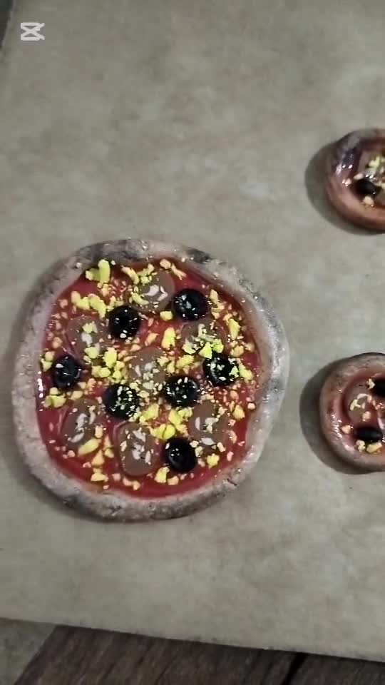 Cine a spus ca pizza nu se poate purta 😄
