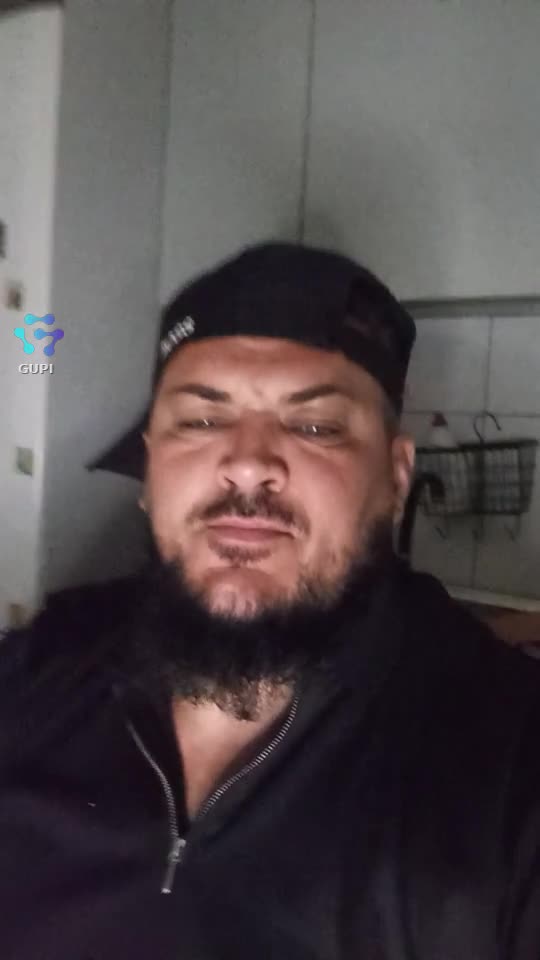 sa nu dai mesaje.🤣🤫😉