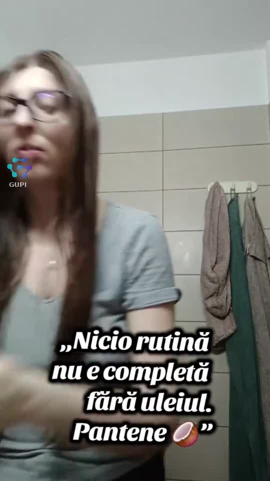 A devenit obsesia mea în Rutina părului,  economisești și timp , și usucă și repede părul.   E produsul meu favorit  datorită lui!!✔️🫧.RECOMAND!!✔️🫧