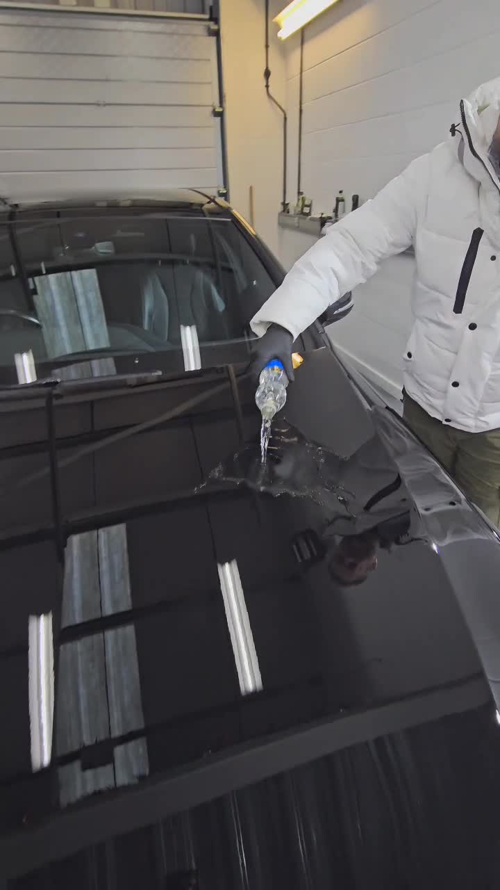 LONDON DETAILING CENTER.