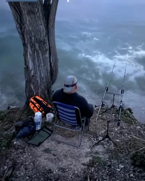 pescuit 🎣🎣🎣🎣🍺🍺