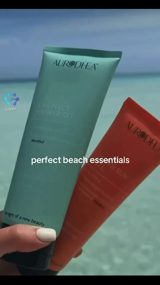 Voi aveți o rutină specială pentru vacanță sau puneți în bagaj ce vă vine la mână? ☀️ Abia aștept să aflu cum vă îngrijiți pielea în concediu! 💌😍❤️