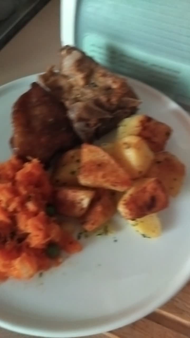 ă țuc nebunelor