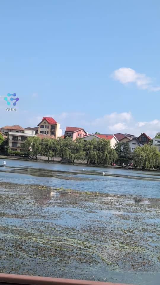 |||{"overlays":[{"text":"Cluj-Napoca - Lacul de la Iulius mall Cluj","x":0.5,"y":0.4,"fontSize":26.0,"color":4294967295,"isEmoji":false}]}