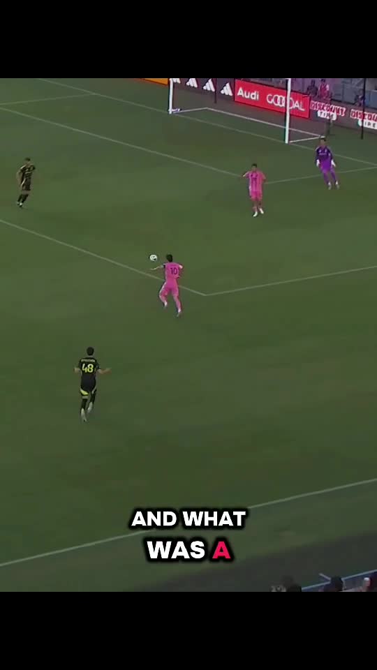 Lionel Messi HUMILIATES Keeper with Filthy Chip! 🍟😱
