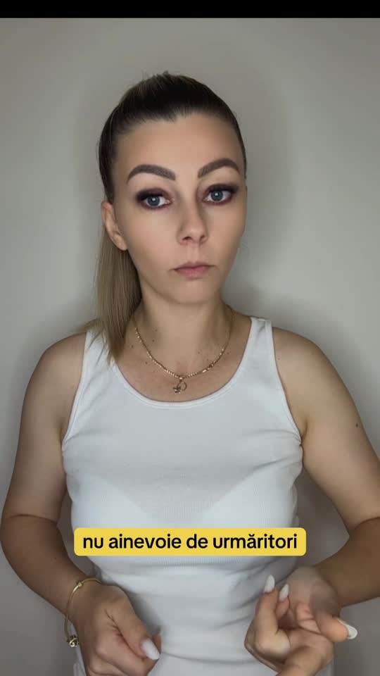 Bani online, fără șef. 💶