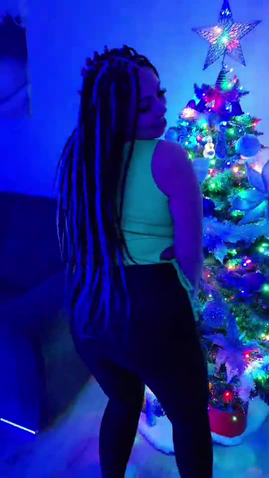 💜💙Follow❤️💚