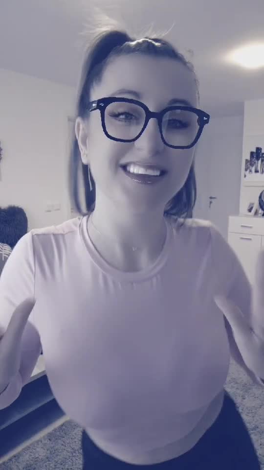 🥰🤩😍