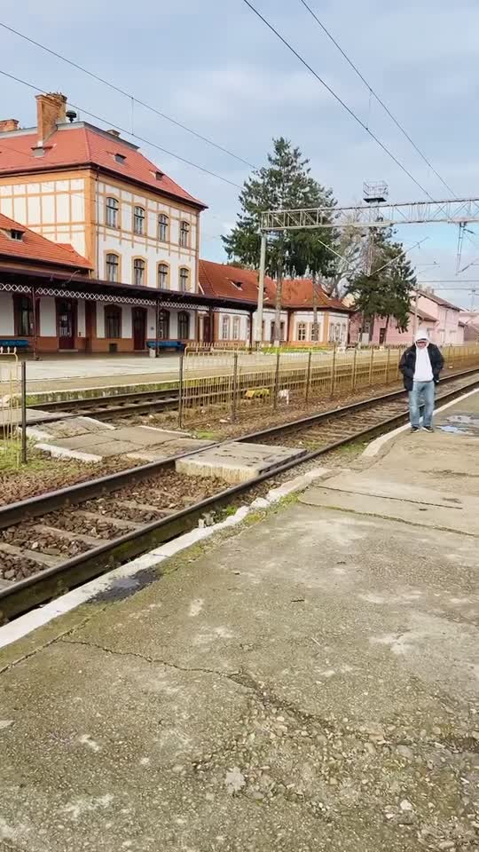 ce gară este lasă un comentariu 🫡