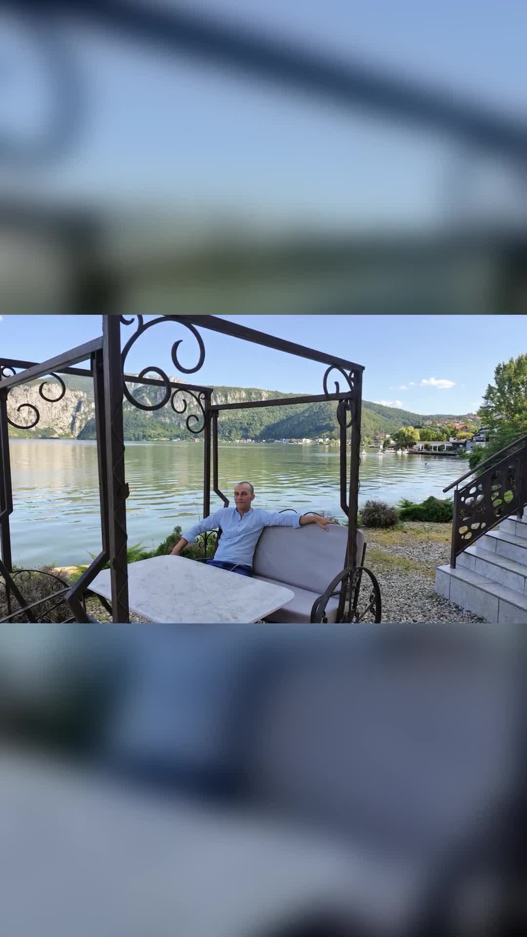 Corect!!! 🤣|||{"overlays":[{"text":"O Viață ȘI O Gaură ÎN CUR AI! ( Vorbă din bătrâni 😀)","x":0.06788550204918031,"y":0.1372682926341963,"fontSize":26.0,"color":4294901760,"isEmoji":false}]}