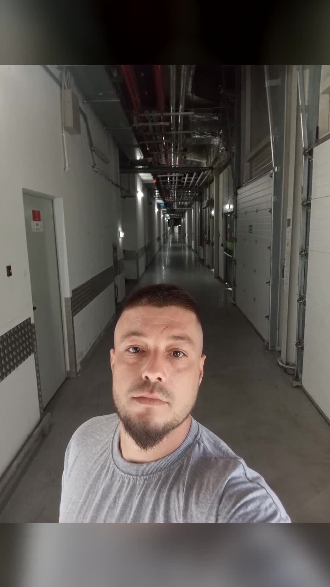 buna nou pe aici vreo fata singura