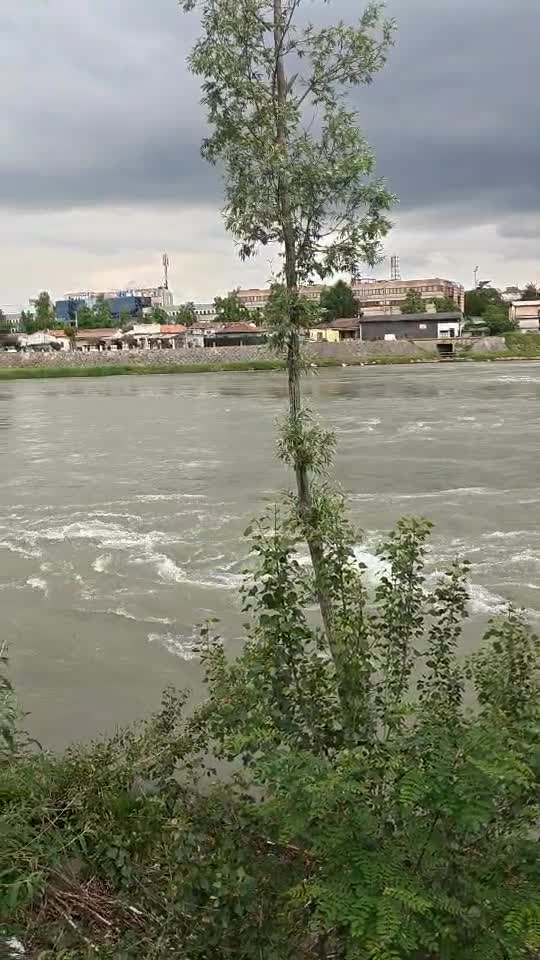 Râul ADIGE și Podul Feroviar din Verona 🇮🇹