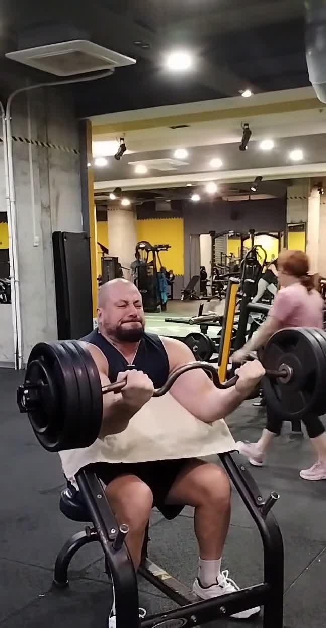 Biceps, 75 kg, ,la banca Scott!