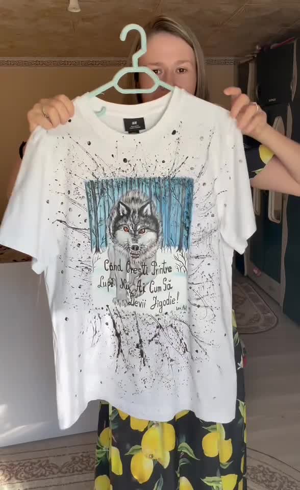 arta purta, pictura realizată manual pe tricou