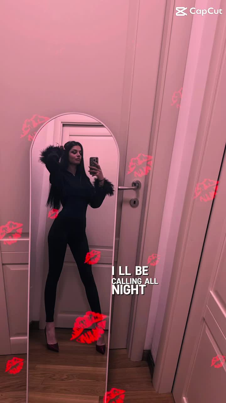 💋