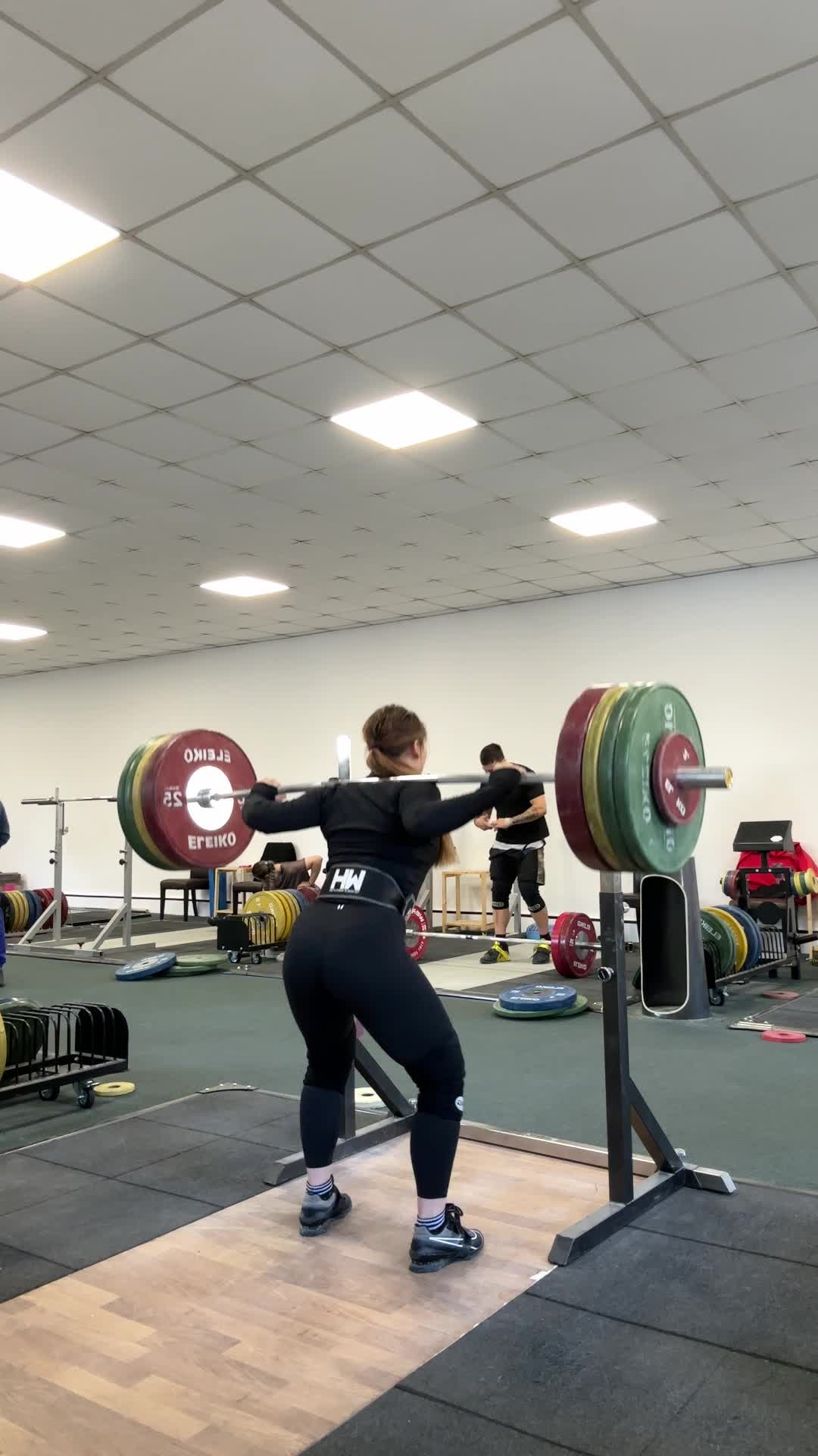 140 kg -1 🤷‍♀️👑