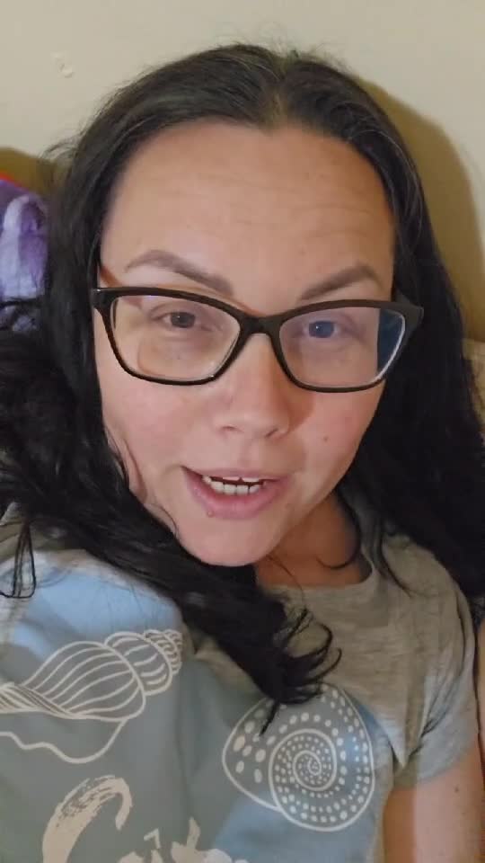 Hai, sa ne dam urmărire reciproc!!