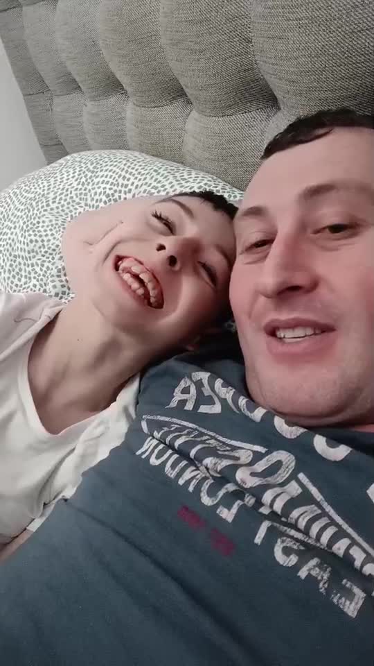 https://redirectioneaza.ro/asociatia-ingerasul-copiilor/
Ajută-l pe Denis să zâmbească!