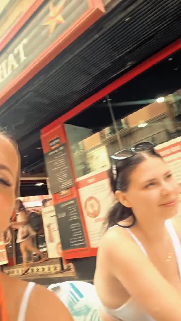 Video de @GinaMyhaela