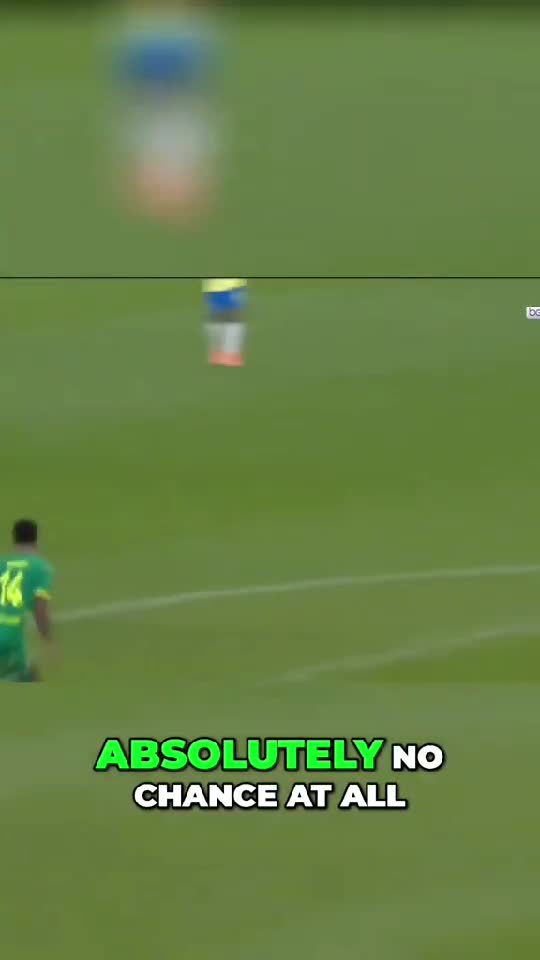 Brazil vs Senegal: Unbelievable saves & near goals! The crowd went wild!