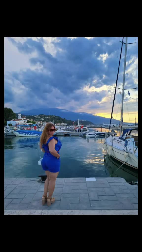 |||{"overlays":[{"text":"port Platamonas,\nGrecia","x":0.27525712025316457,"y":0.15148938474870016,"fontSize":14.0,"color":4294967295,"isEmoji":false}]}