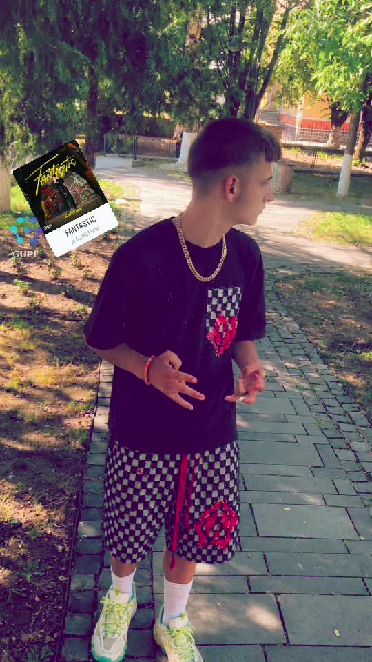 vreau și eu un follow să fac 100 🥹|||{"overlays":[{"text":"vreau și eu follow să fac 100 va rog frumos 🥹","x":0.04444444444444432,"y":0.7792114695340503,"fontSize":26.0,"color":4294967295,"isEmoji":false}]}