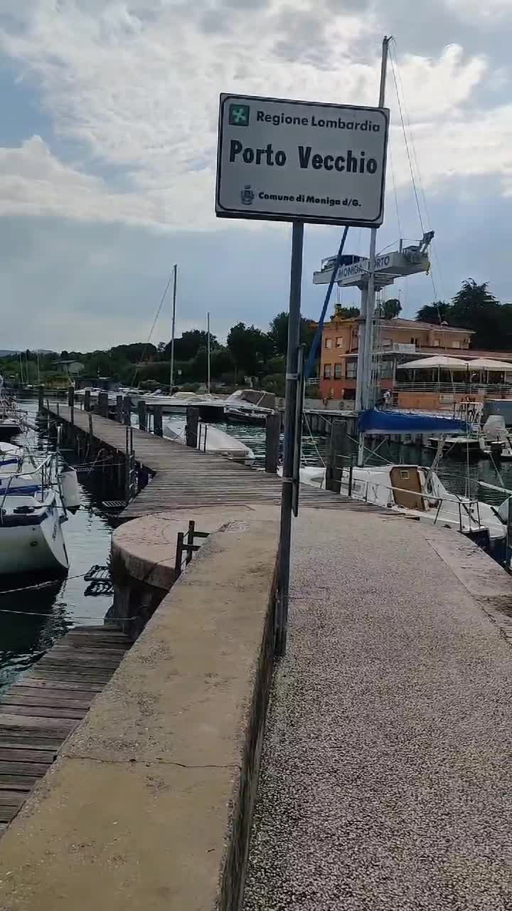 Moniga Del Garda⛵      ărci      ălătorii