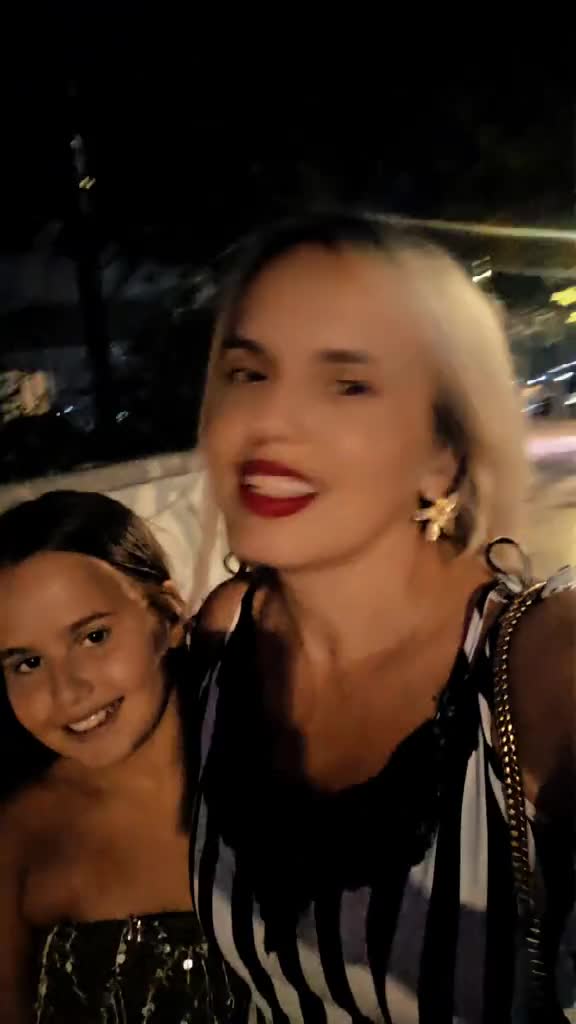 Video de @GinaMyhaela