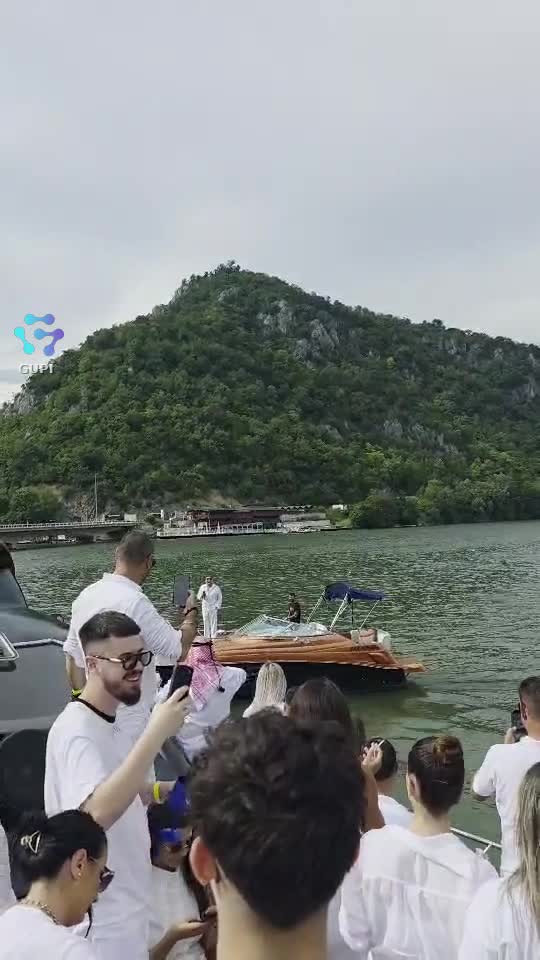 Video de @MarcelAndrei